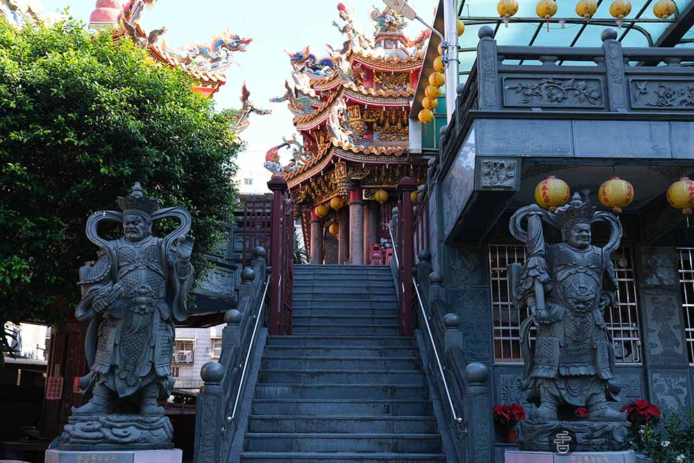 蘆洲忠義廟拜什麼？