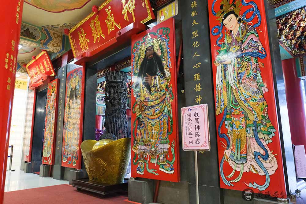 松山慈惠堂拜什麼？