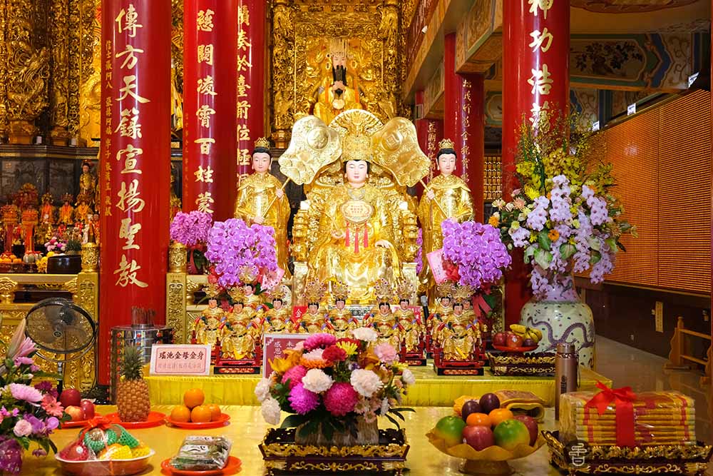 松山慈惠堂拜什麼？