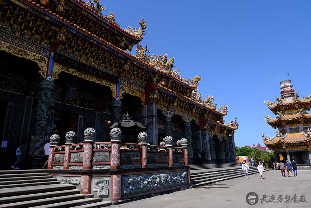 竹林山觀音寺求籤擲筊非常靈驗