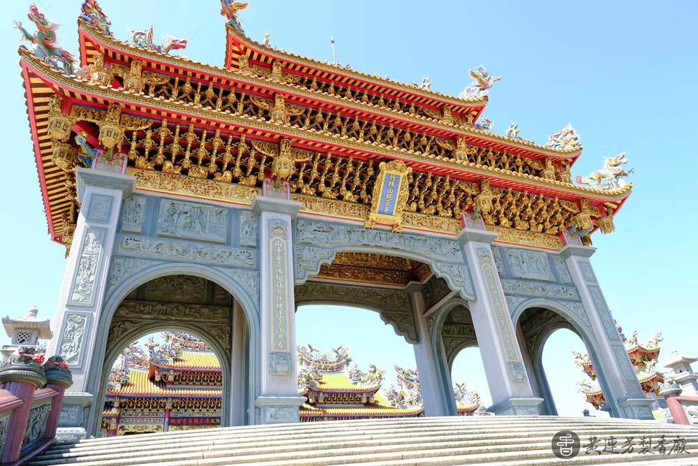 竹林山觀音寺求籤擲筊非常靈驗